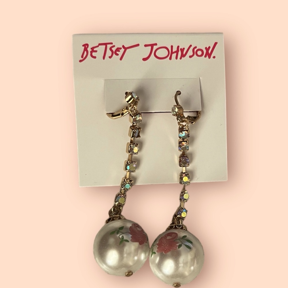 NWT Betsey Johnson Dangle Earrings